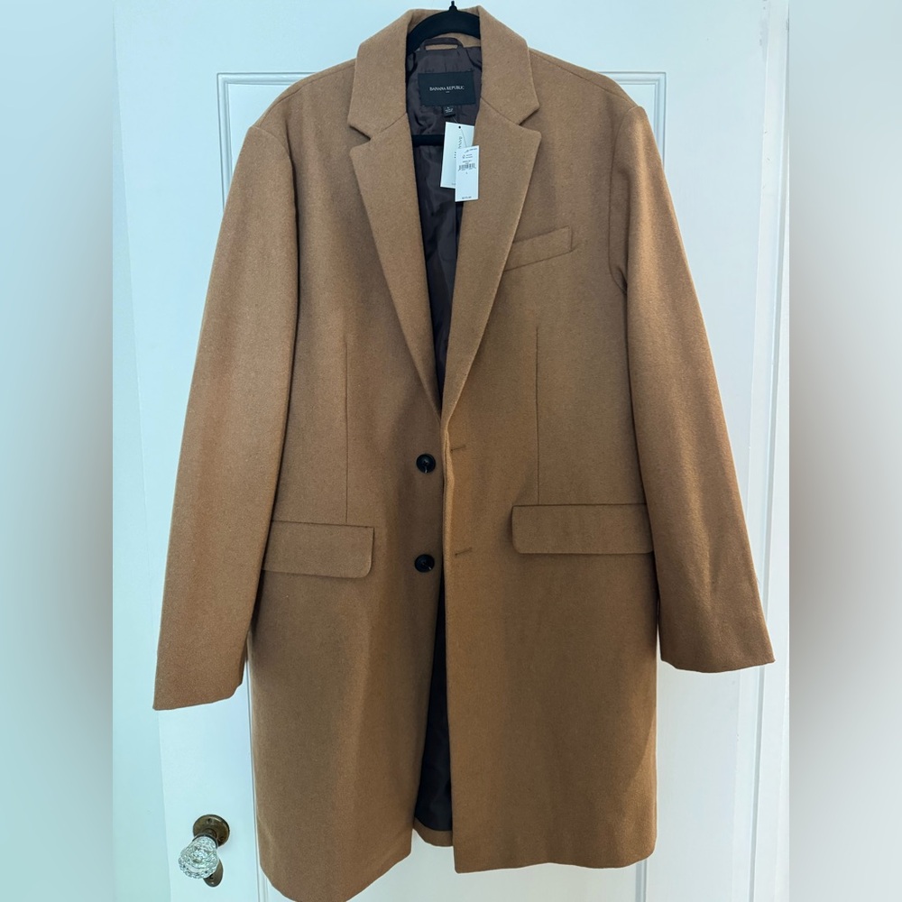NWT Banana Republic Men’s Camel Coat size XL